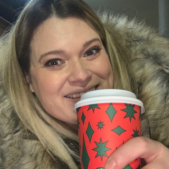 Meet your Posher, Christina - Picture 5 of 16